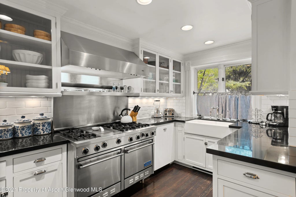 16 of 33 - 200 W Hopkins Avenue, Aspen, CO