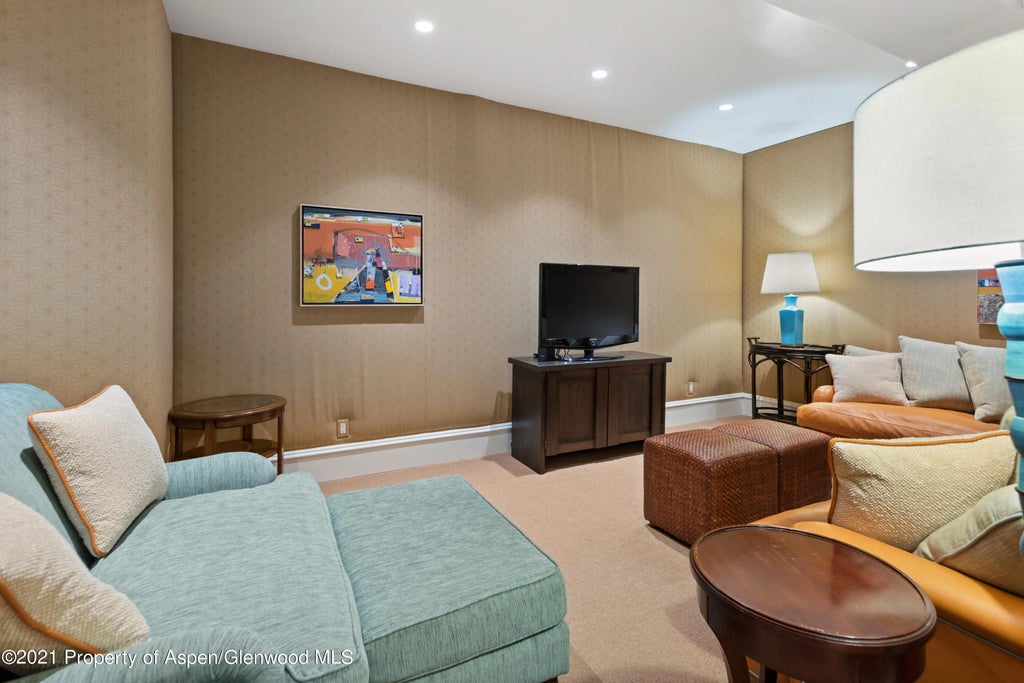 24 of 33 - 200 W Hopkins Avenue, Aspen, CO
