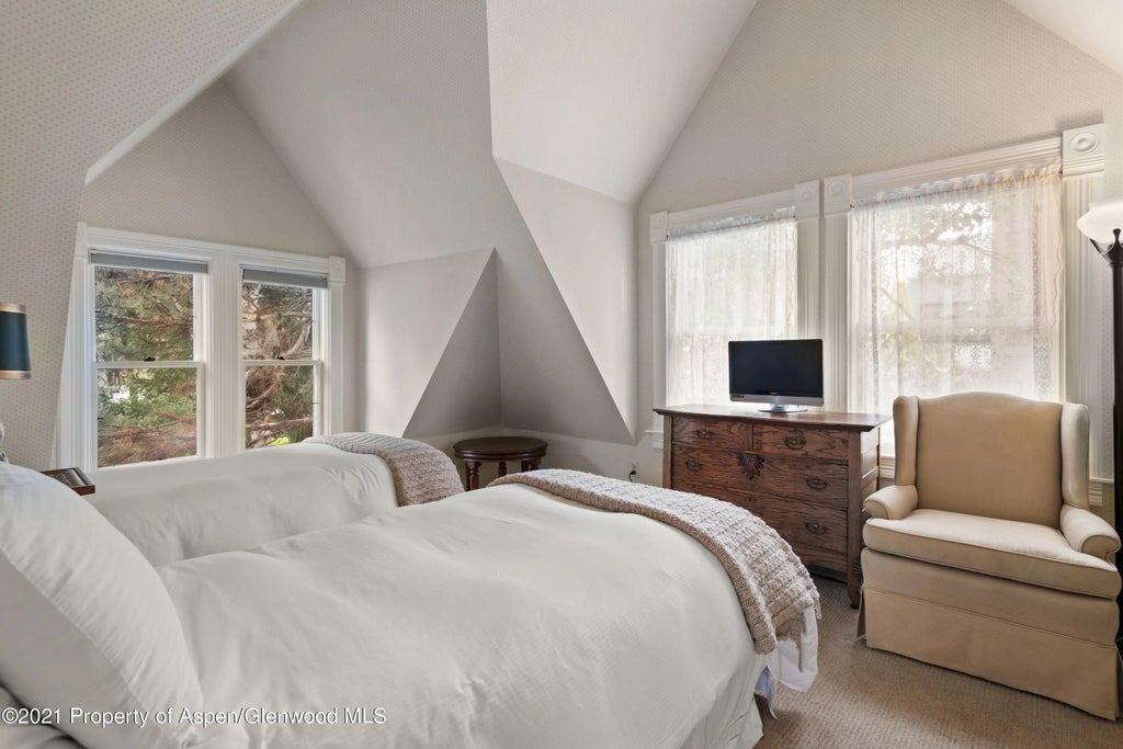 25 of 33 - 200 W Hopkins Avenue, Aspen, CO