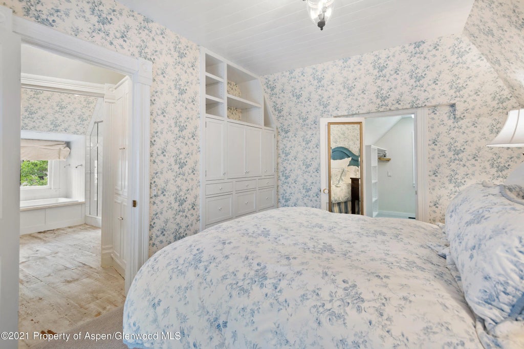 27 of 33 - 200 W Hopkins Avenue, Aspen, CO