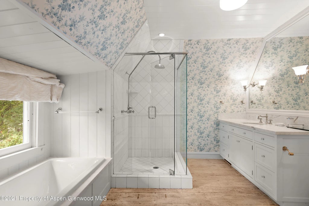 28 of 33 - 200 W Hopkins Avenue, Aspen, CO