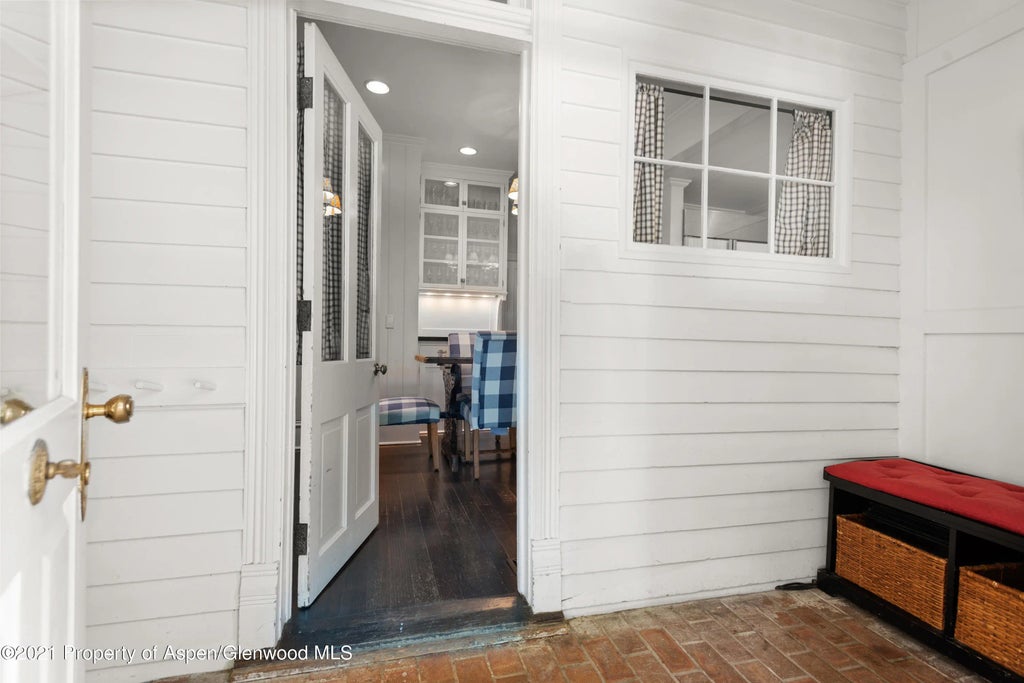 29 of 33 - 200 W Hopkins Avenue, Aspen, CO