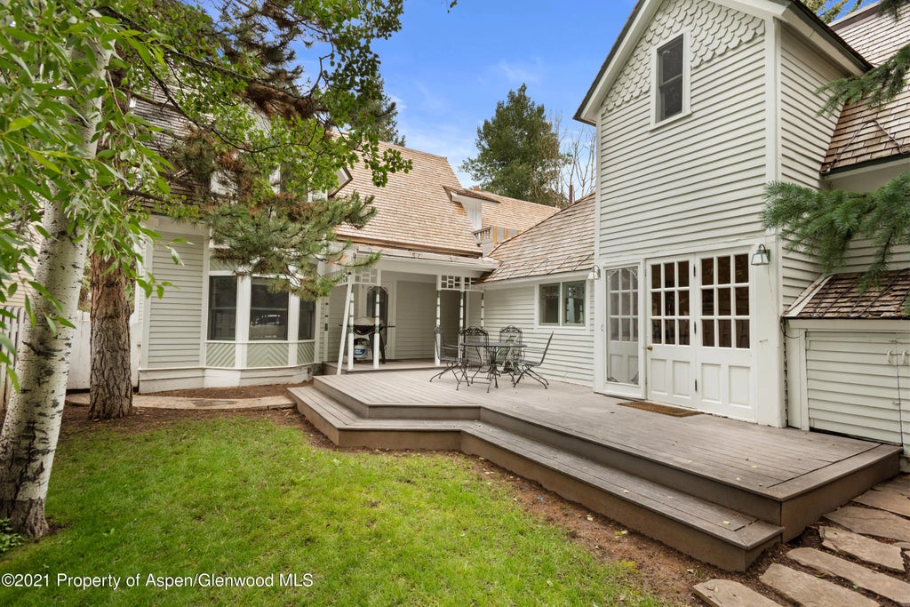 3 of 33 - 200 W Hopkins Avenue, Aspen, CO