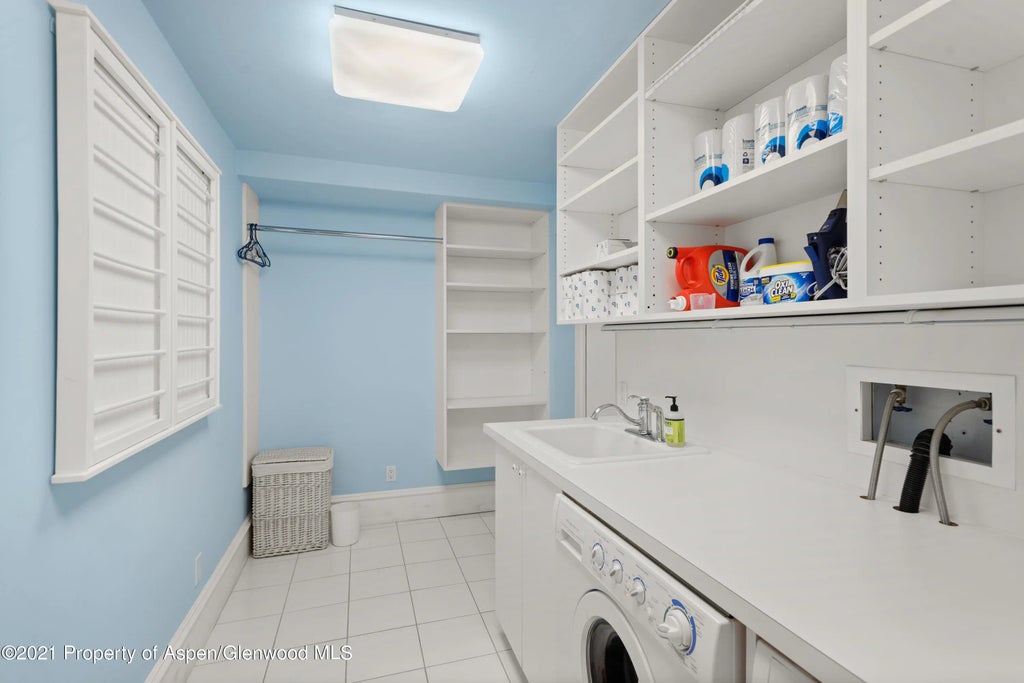 33 of 33 - 200 W Hopkins Avenue, Aspen, CO