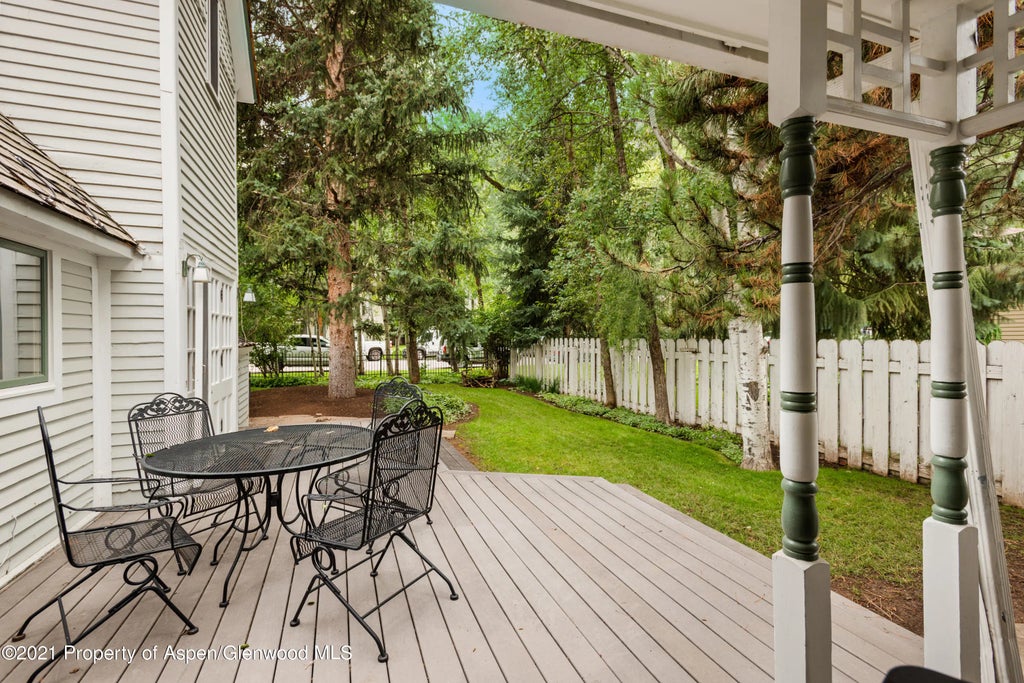 4 of 33 - 200 W Hopkins Avenue, Aspen, CO