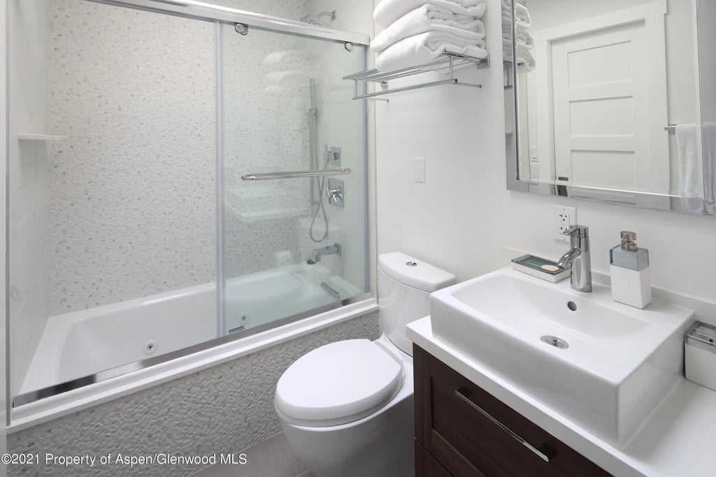 7 of 7 - 803 E Durant Avenue 7, Aspen, CO