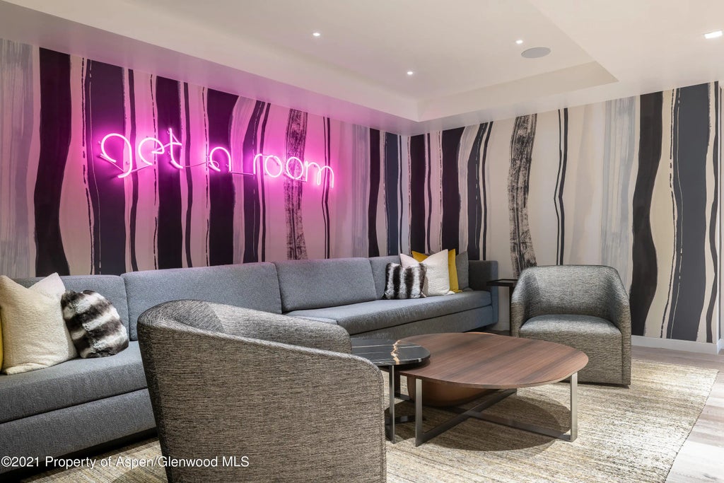 16 of 46 - 200 S Aspen Street, Aspen, CO