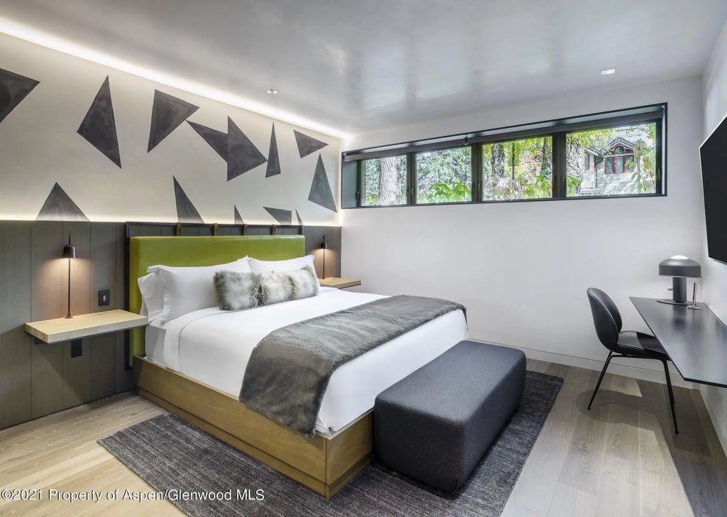 43 of 46 - 200 S Aspen Street, Aspen, CO