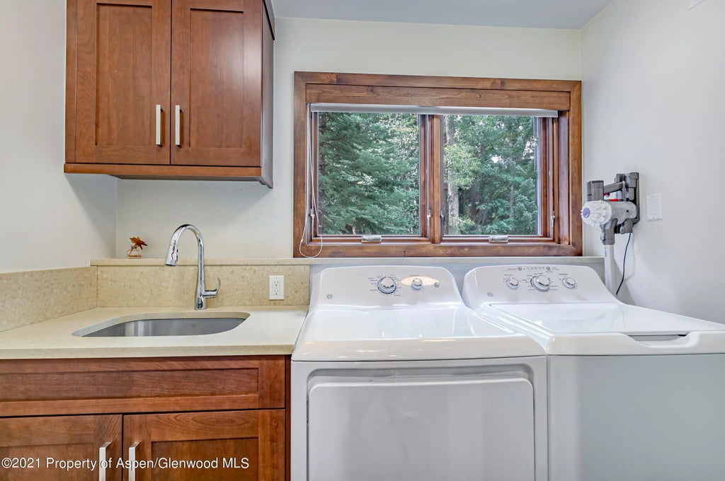 19 of 20 - 851 Ute Avenue Unit A, Aspen, CO