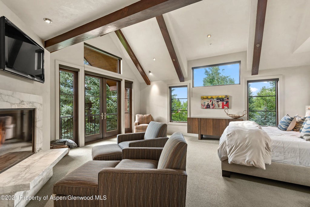 10 of 40 - 561 Meadowood Drive, Aspen, CO