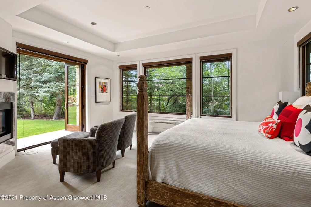 15 of 40 - 561 Meadowood Drive, Aspen, CO
