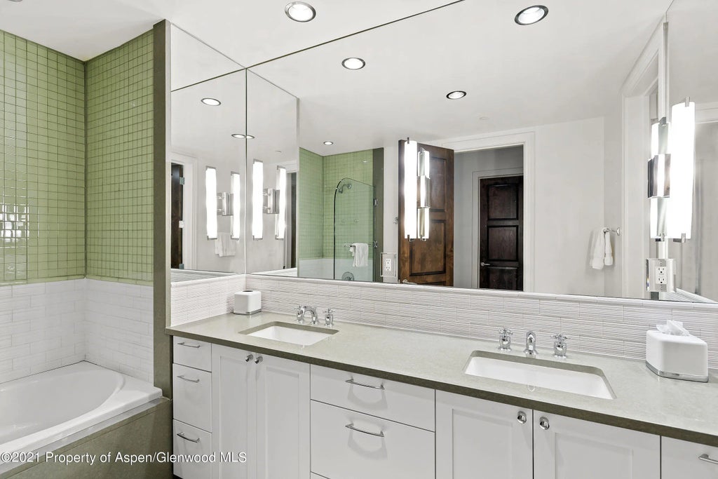 23 of 40 - 561 Meadowood Drive, Aspen, CO