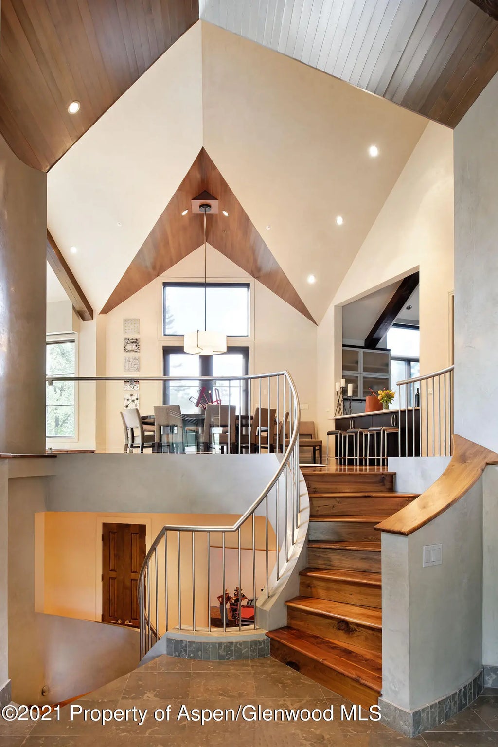 9 of 40 - 561 Meadowood Drive, Aspen, CO