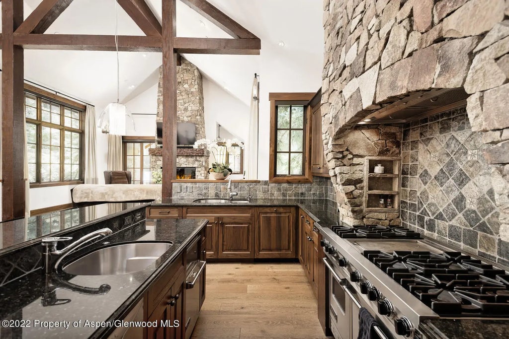6 of 18 - 1350 Sierra Vista Drive, Aspen, CO