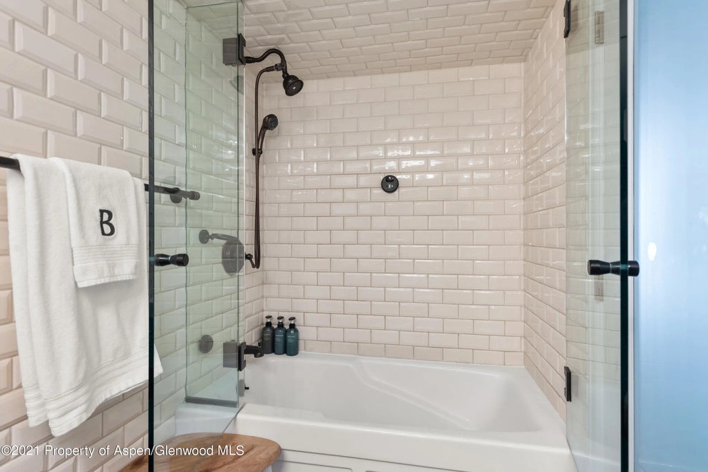 11 of 16 - 630 E Cooper Avenue 4, Aspen, CO