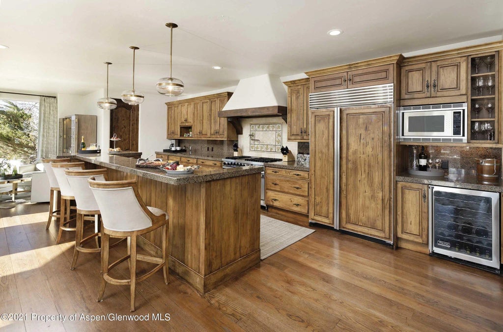 10 of 37 - 476 Wrights Road, Aspen, CO