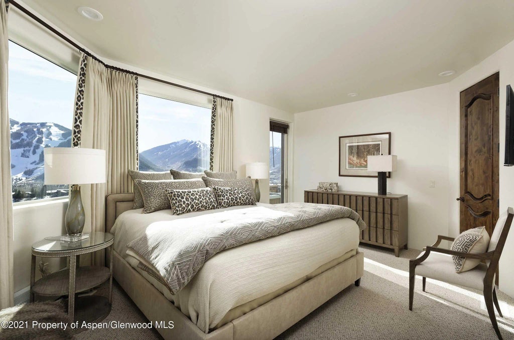 13 of 37 - 476 Wrights Road, Aspen, CO