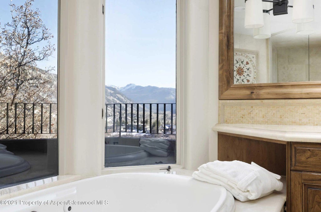 21 of 37 - 476 Wrights Road, Aspen, CO