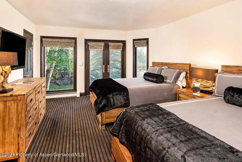 19 of 26 - 572 N Starwood Road, Aspen, CO