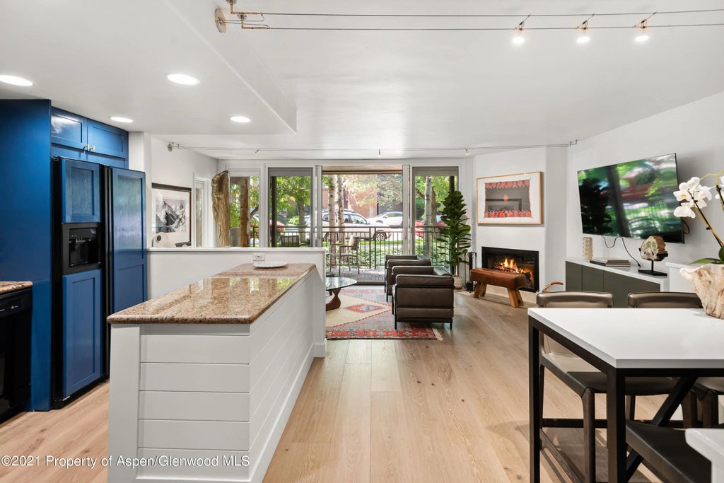 9 of 24 - 800 E Hopkins Avenue A4, Aspen, CO