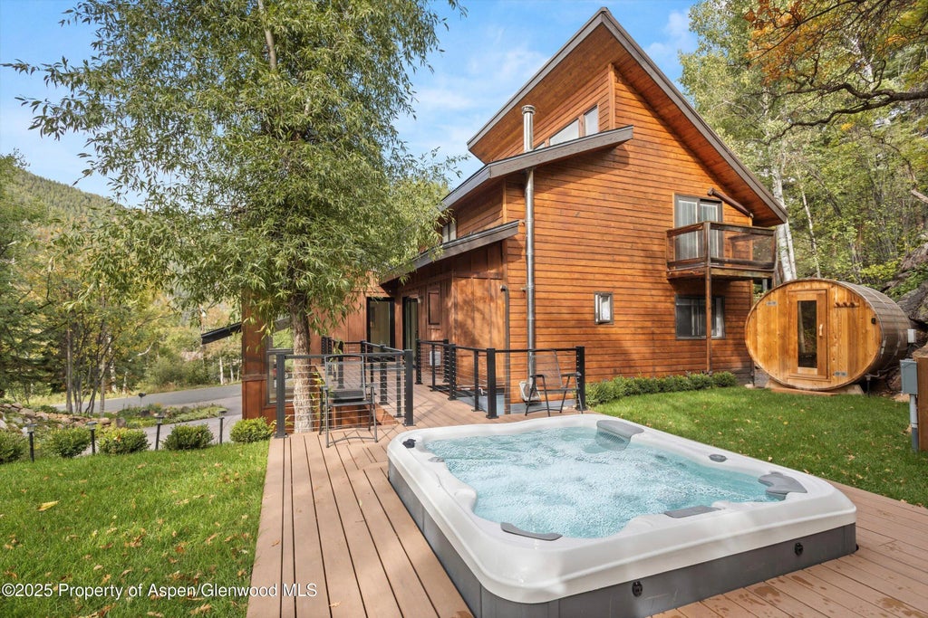 5 of 36 - 314 Mountain Laurel Drive, Aspen, CO