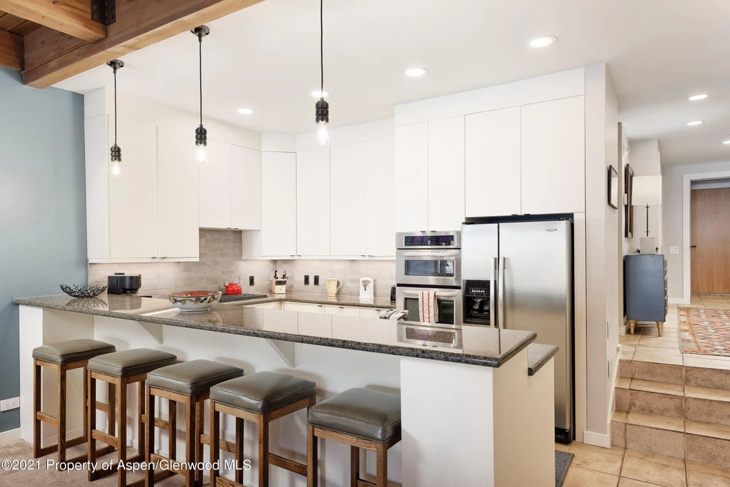 6 of 31 - 810 Ridge Road #2, Snowmass Village, CO