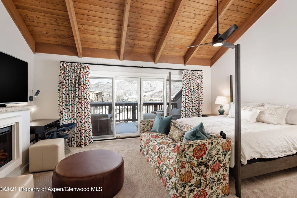 8 of 31 - 810 Ridge Road #2, Snowmass Village, CO