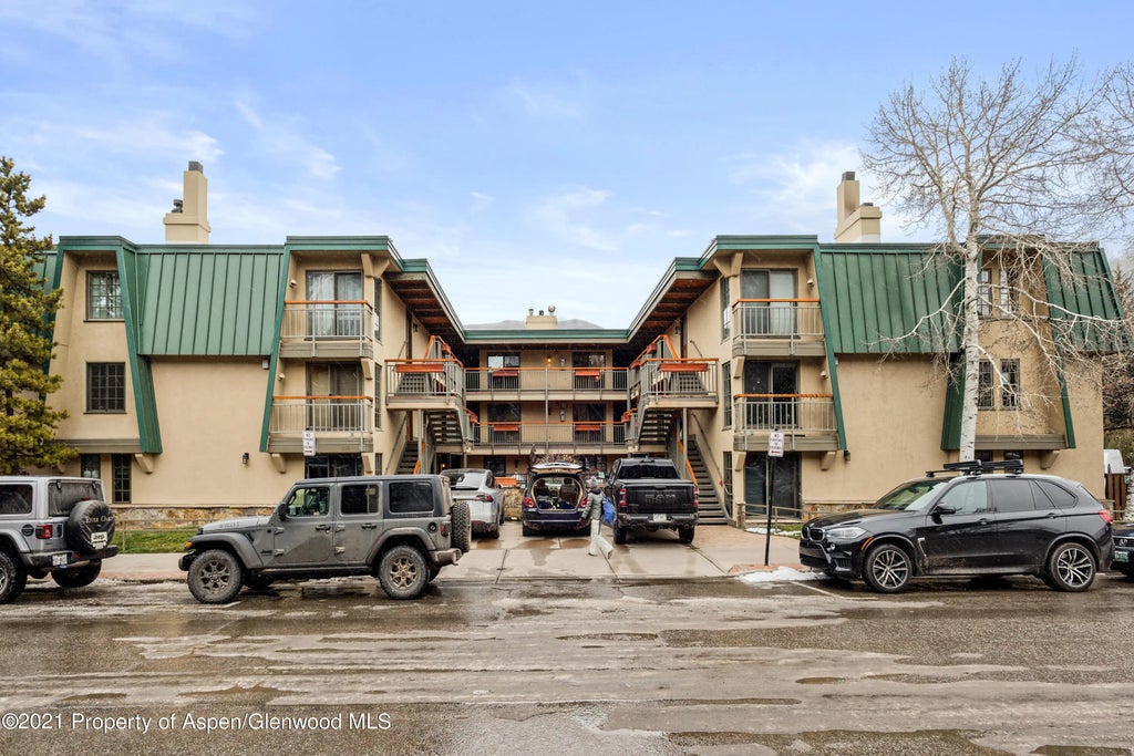 12 of 13 - 630 E Cooper Avenue 2, Aspen, CO