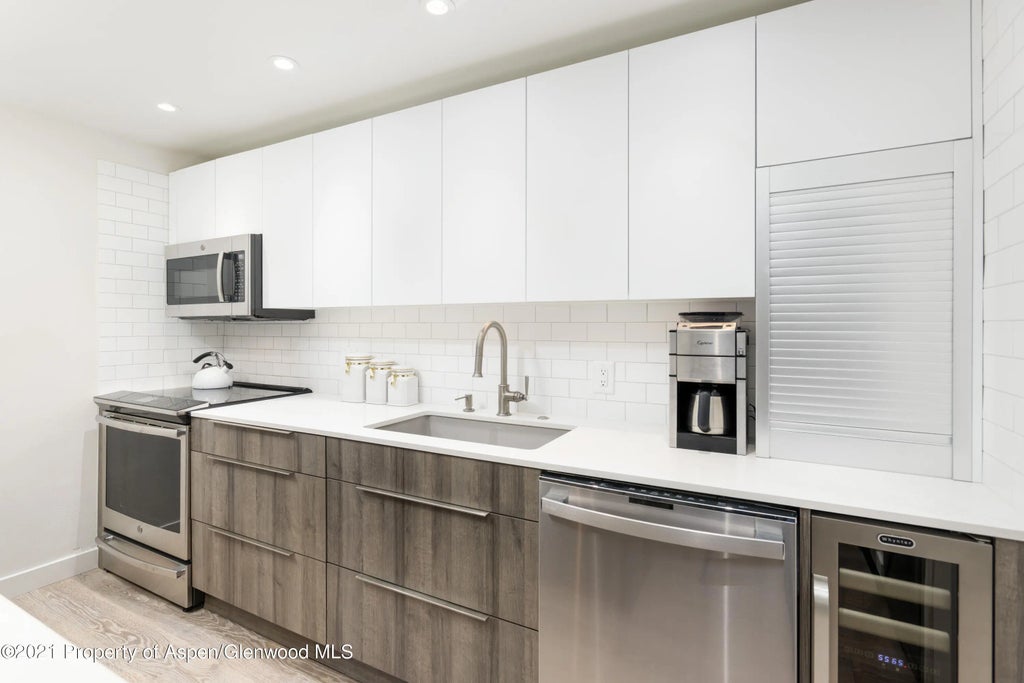 8 of 13 - 630 E Cooper Avenue 2, Aspen, CO