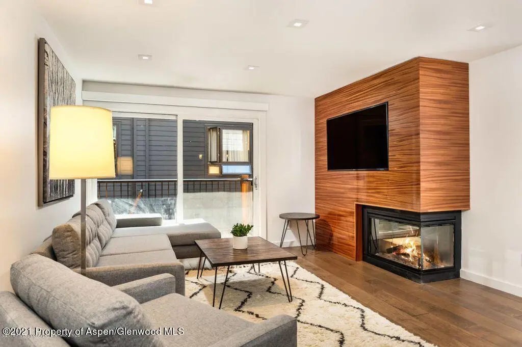 1 of 16 - 205 E Durant Avenue 2j, Aspen, CO