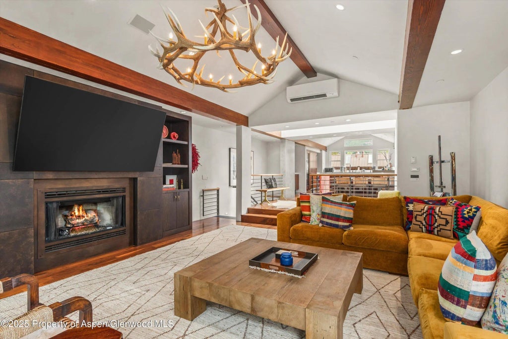 3 of 46 - 706 E Hyman Avenue 706, Aspen, CO