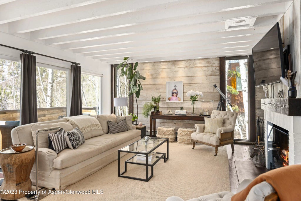 1 of 22 - 122 Eastwood Drive, Aspen, CO