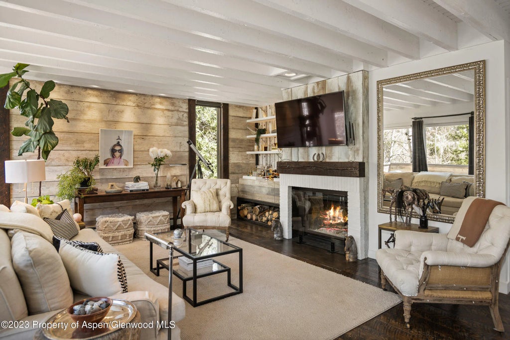 2 of 22 - 122 Eastwood Drive, Aspen, CO