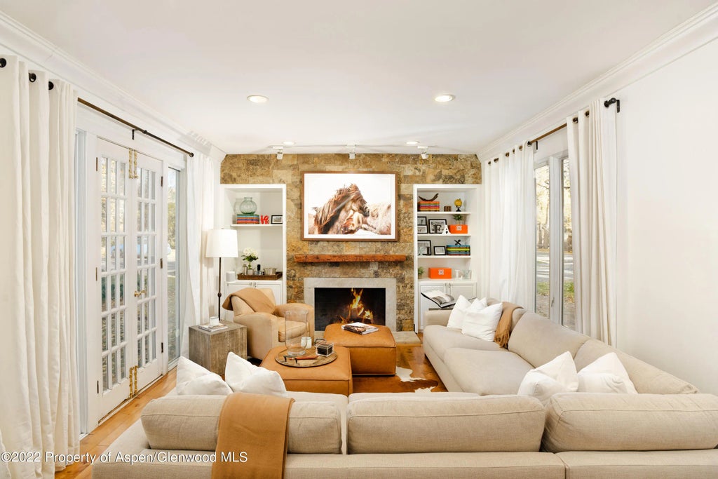 1 of 25 - 401 W Bleeker Street, Aspen, CO