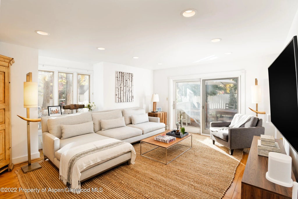 2 of 25 - 401 W Bleeker Street, Aspen, CO