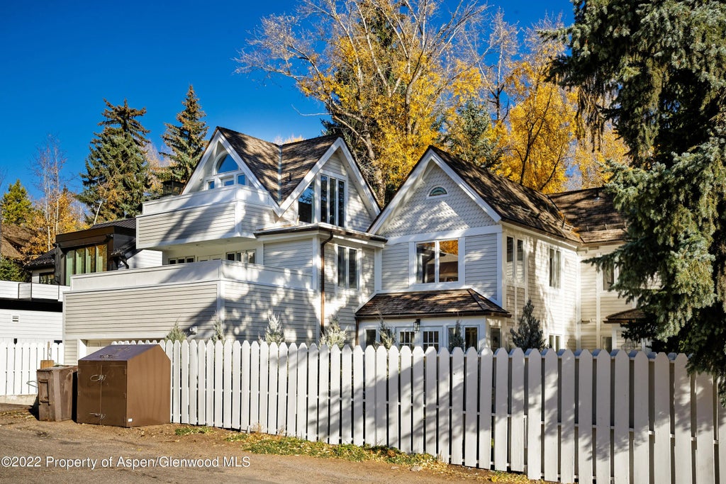 24 of 25 - 401 W Bleeker Street, Aspen, CO