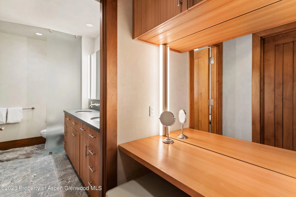 20 of 44 - 428 E Hyman Avenue A, Aspen, CO