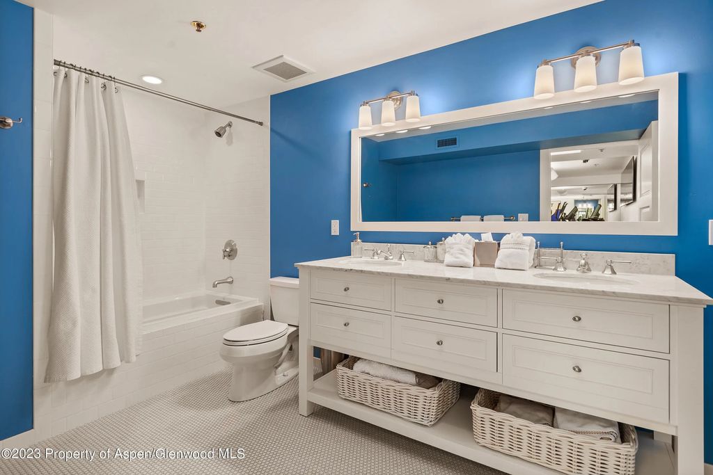 39 of 43 - 428 E Hyman Avenue A, Aspen, CO