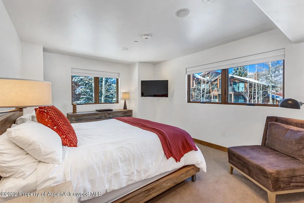 10 of 14 - 104 W Cooper Avenue 3, Aspen, CO