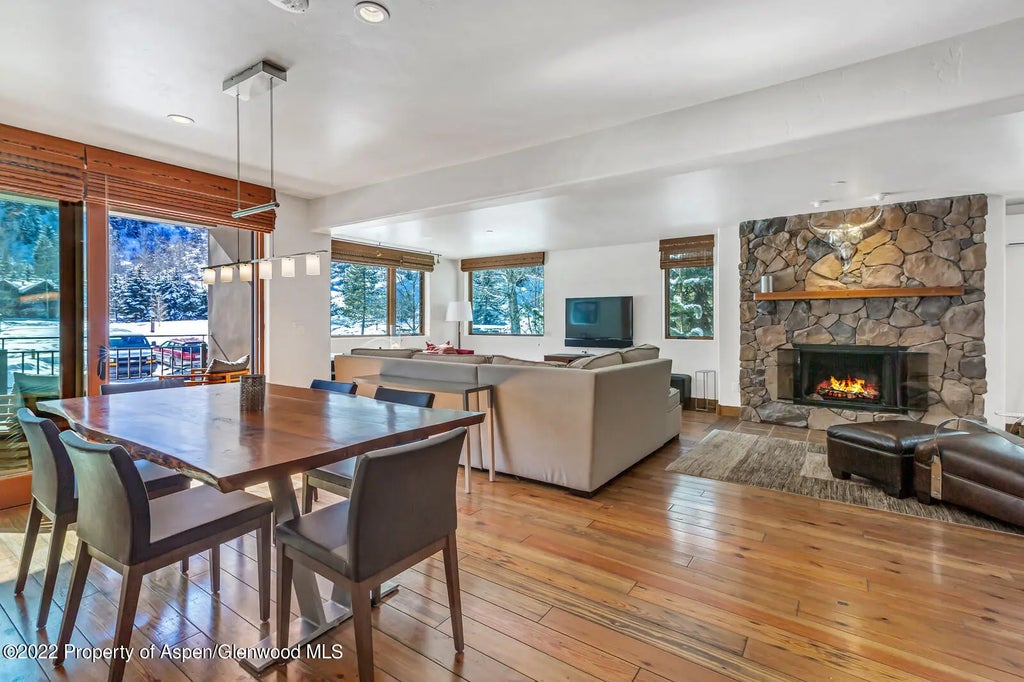 5 of 14 - 104 W Cooper Avenue 3, Aspen, CO