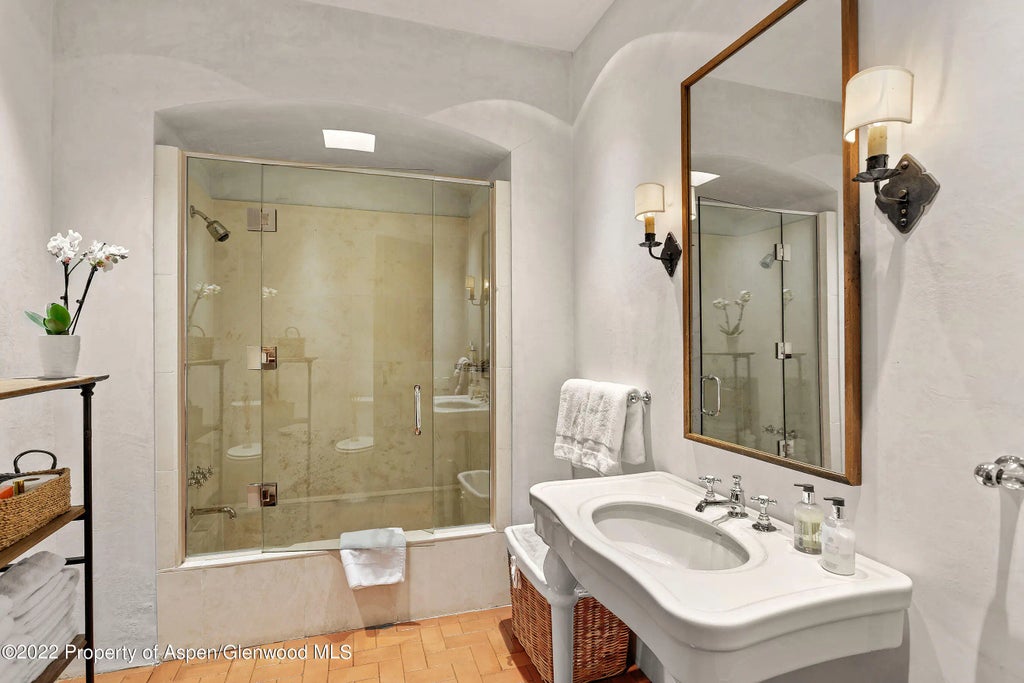 25 of 44 - 701 Meadowood Drive, Aspen, CO