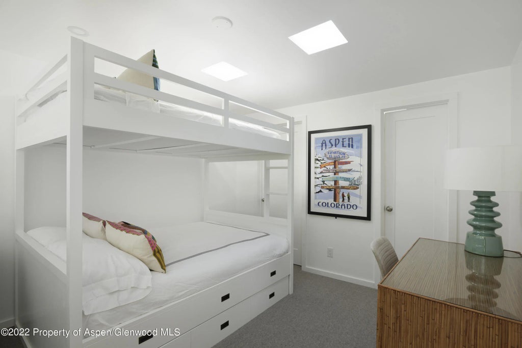 11 of 19 - 1050 Waters Ave. 14, Aspen, CO