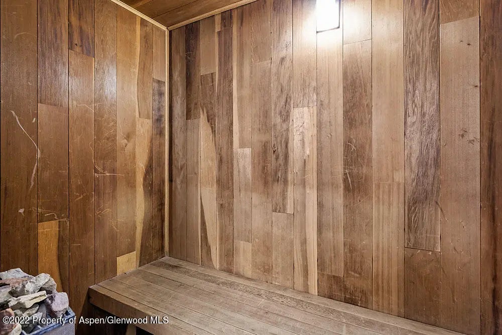 13 of 19 - 1050 Waters Ave. 14, Aspen, CO