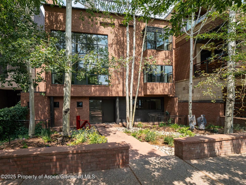 2 of 24 - 624 E Hopkins Avenue, Aspen, CO