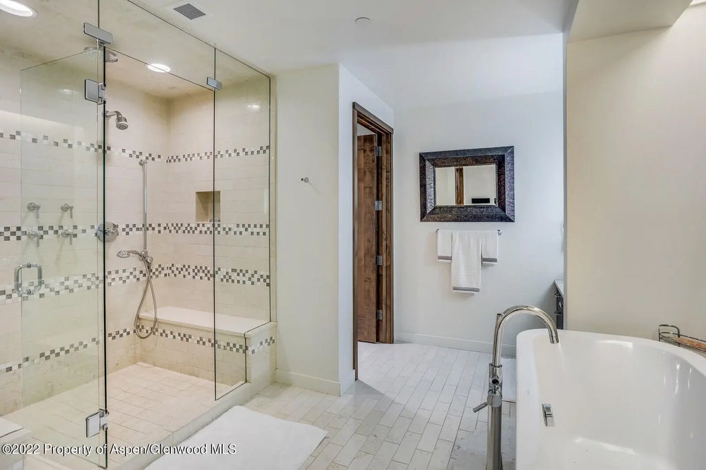 15 of 33 - 405 S Monarch Street 209, Aspen, CO