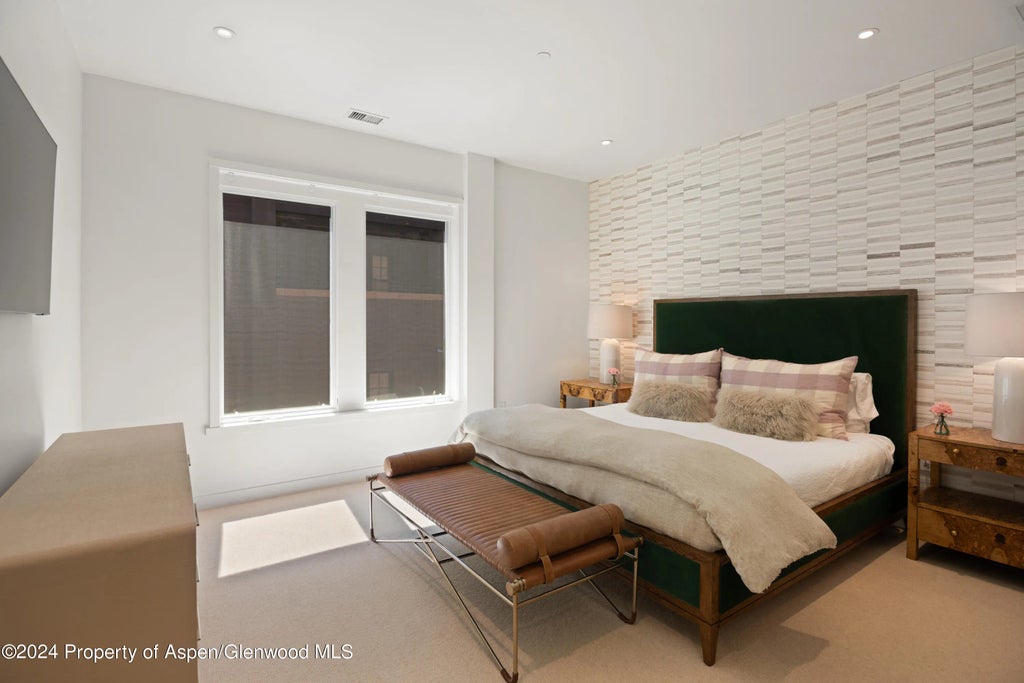 18 of 33 - 405 S Monarch Street 209, Aspen, CO