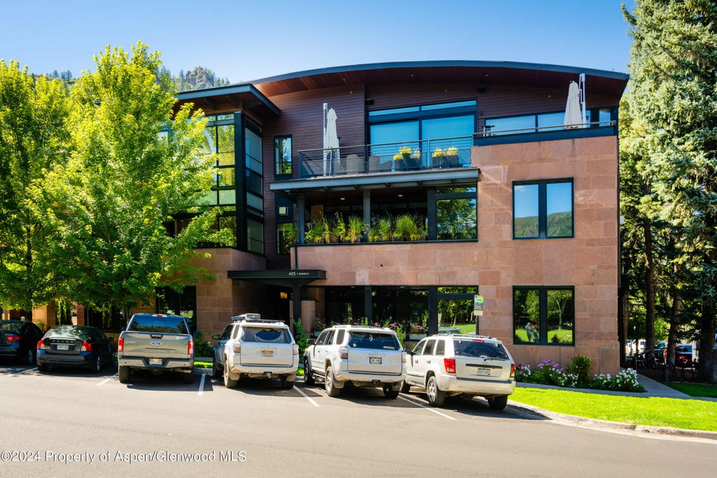 33 of 33 - 405 S Monarch Street 209, Aspen, CO