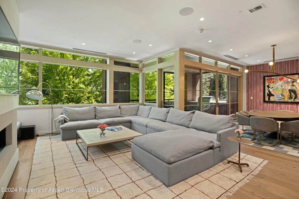 4 of 33 - 405 S Monarch Street 209, Aspen, CO
