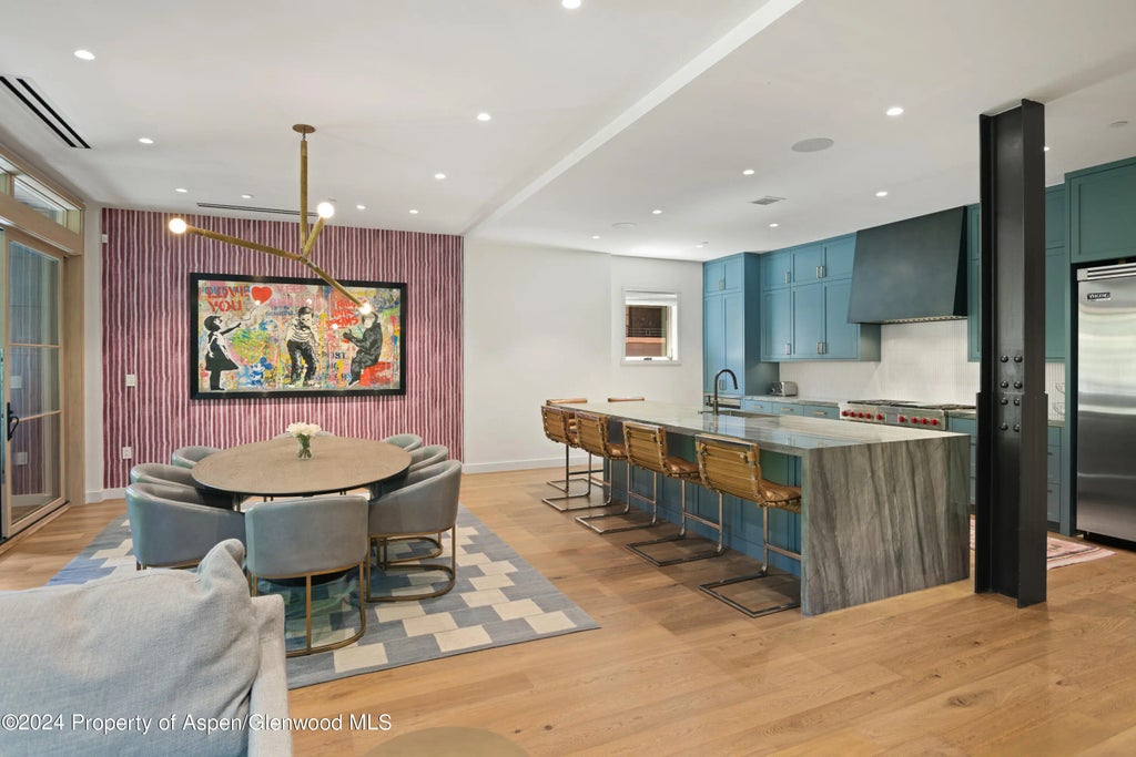 8 of 33 - 405 S Monarch Street 209, Aspen, CO