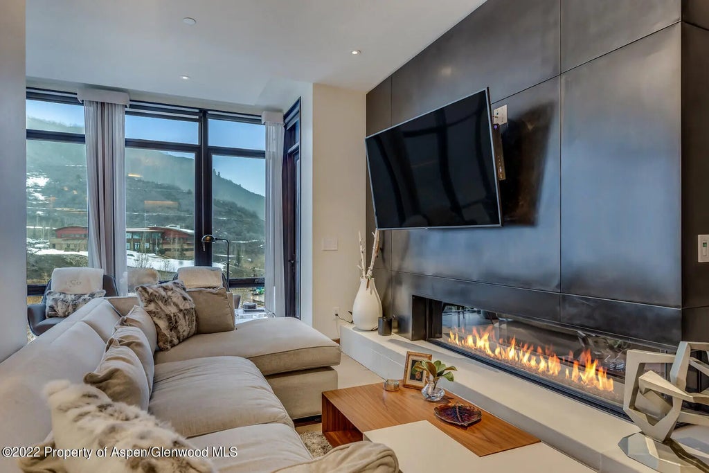9 of 27 - 45 Wood Road Road 301, Snowmass Village, CO